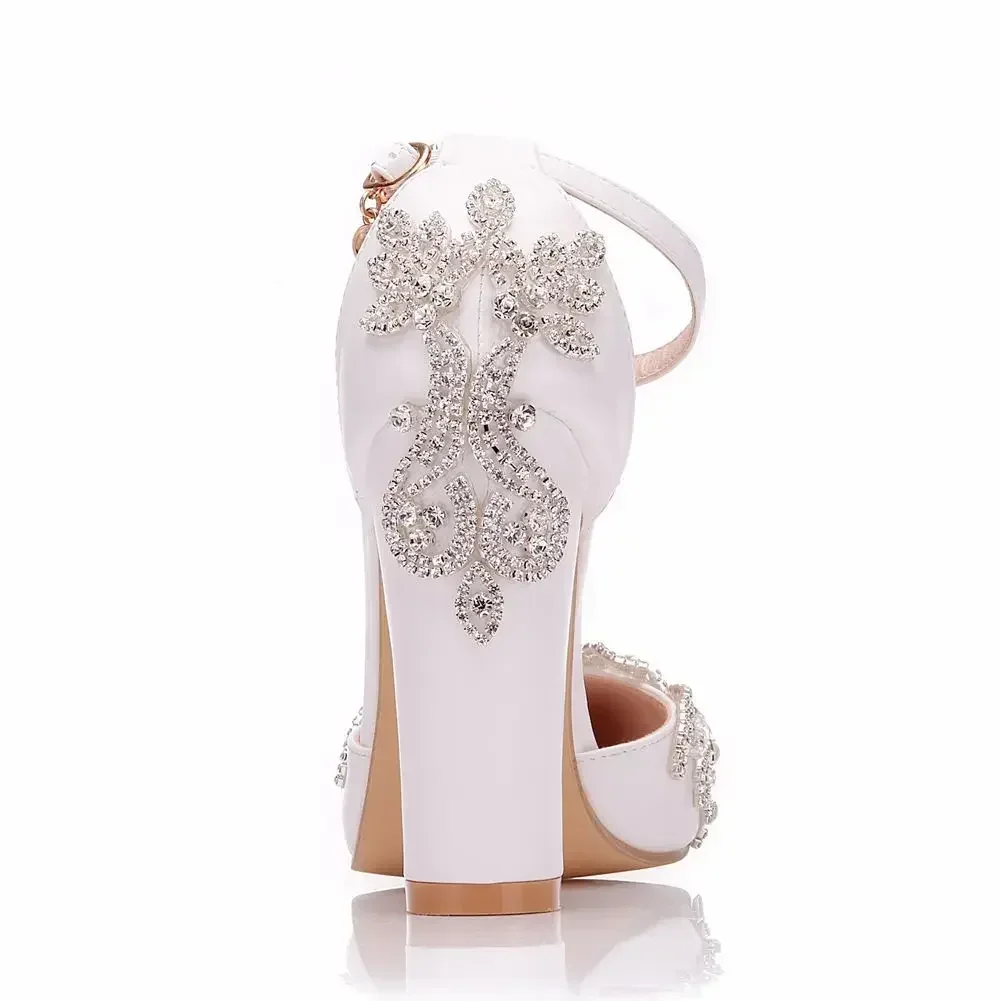 Buty na grubym obcasie z ostry – Wedding Fx recenzja i cena